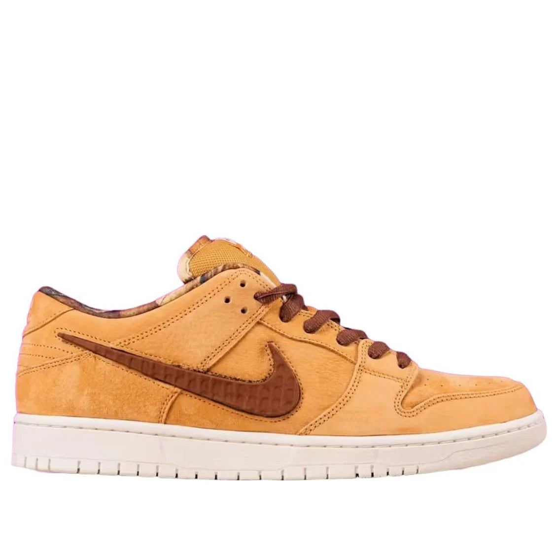 IO9508 200 Nike SB Dunk Low Pro NOTE Shop Manchester Brew and Biscuits