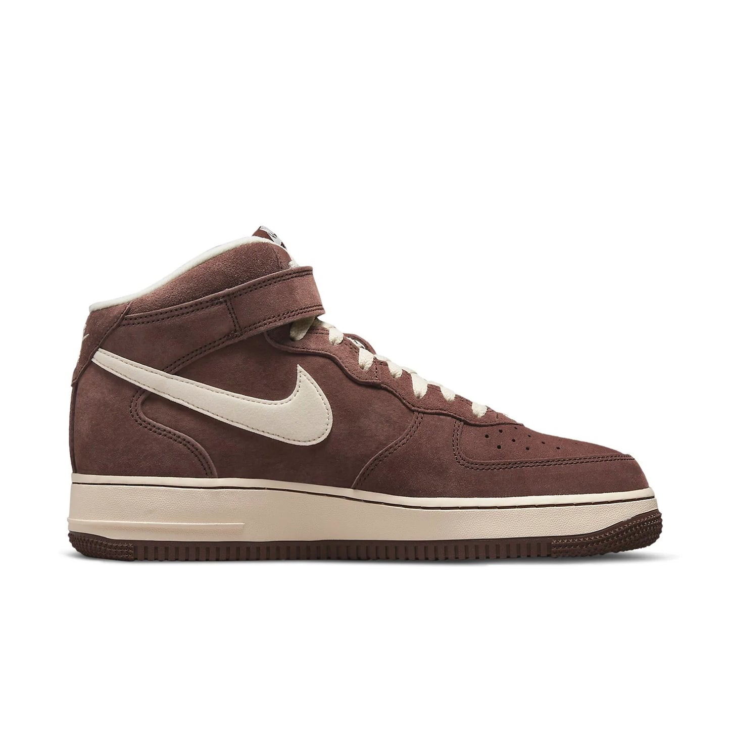 DM0107 200 Nike Air Force 1 Mid QS Chocolate