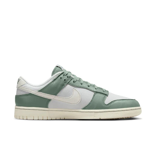 DV7212 300 Nike Dunk Low Mica Green [CONDITIONAL] [NO BOX]