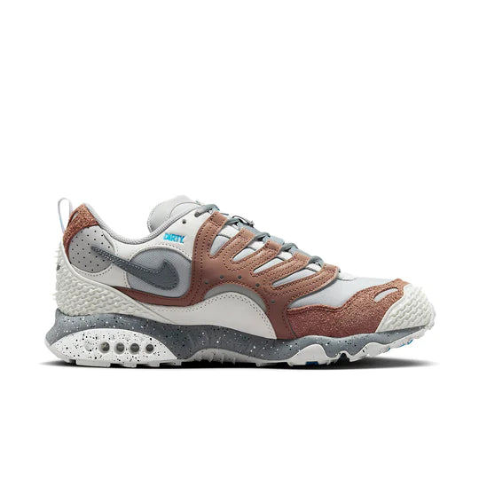 FN7546 200 Nike Air Terra Humara Undefeated Archaeo Brown