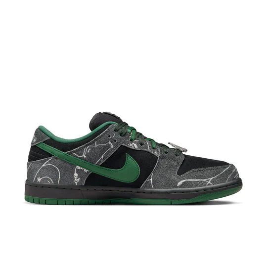 HF7743 001 Nike SB Dunk Low There Skateboards