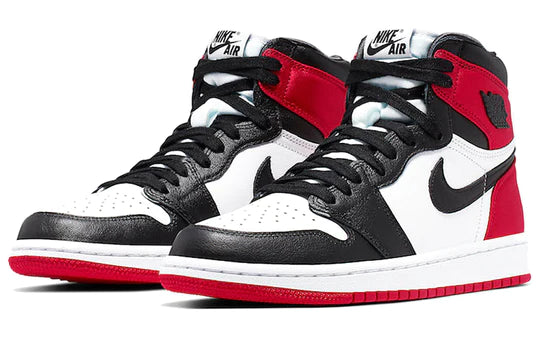 CD0461 016 AJ1 Satin Black Toe