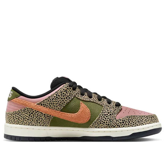 IH3211 200 Nike SB Dunk Low Arts-Rec