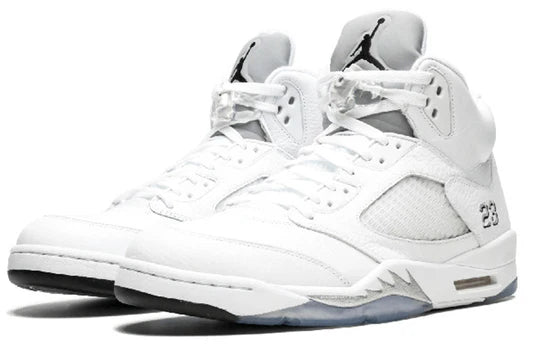 136027 130 Jordan 5 Retro Metálico Blanco (2015)