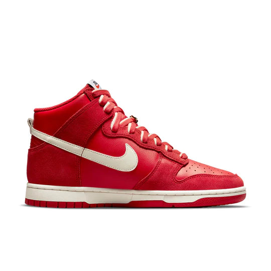 DH0960 600 Nike Dunk High First Use Red