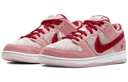 CT2552 800 Dunk SB Bajo ExtrañoAmor