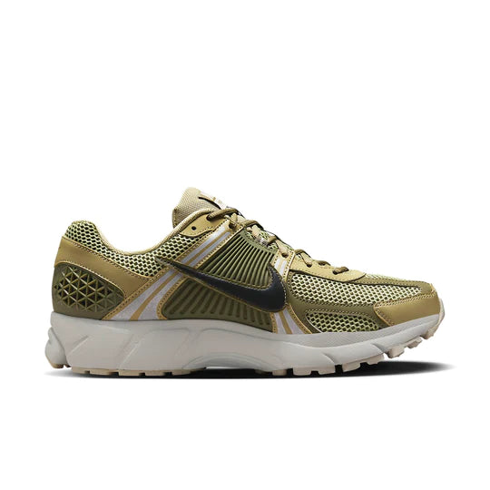 FJ1915 200 Nike Zoom Vomero 5 Neutral Olive