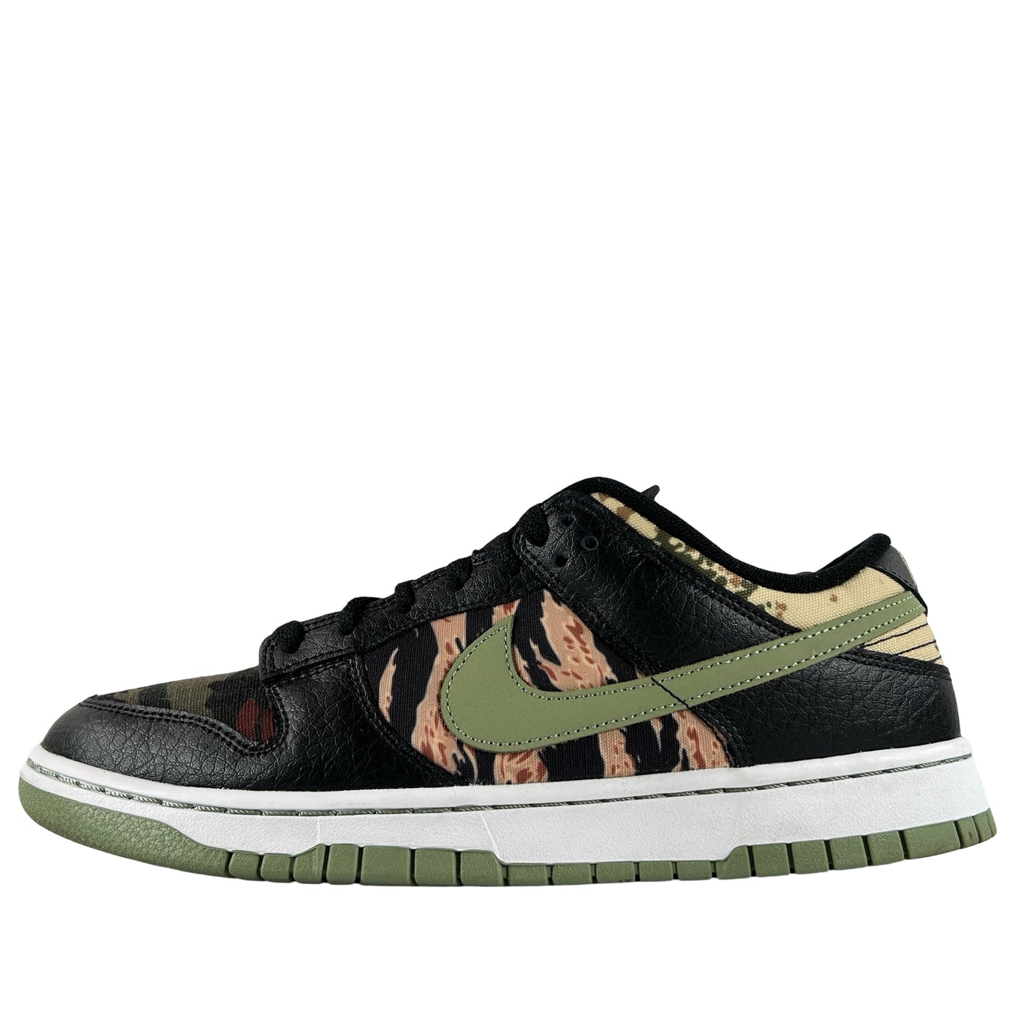 DH0957 001 Nike Dunk Low Crazy Camo [USED] - 10.5 M (Used)