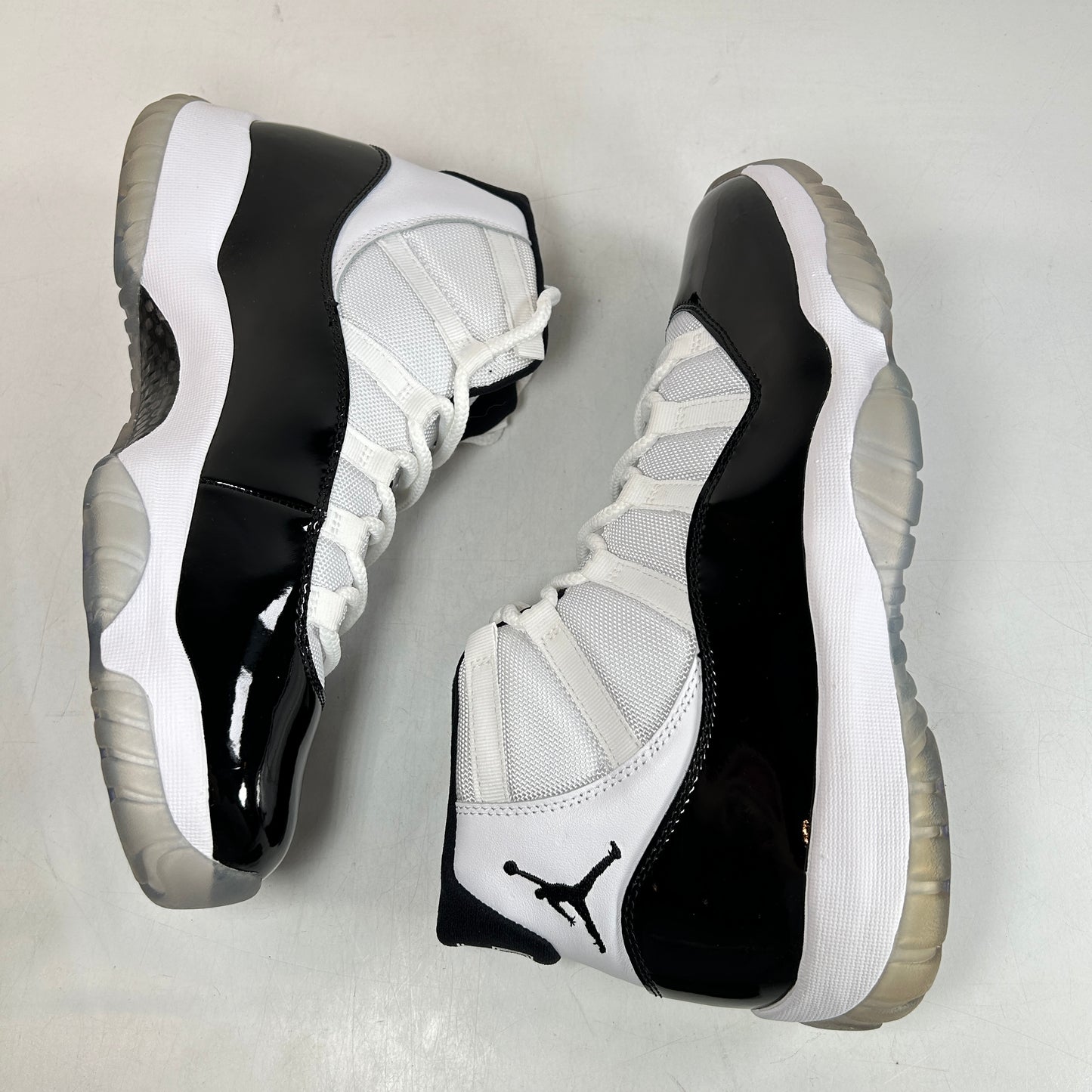 378037 100 Jordan 11 Concord [CONDITIONAL] - 10.5 M (Yellowing Soles)