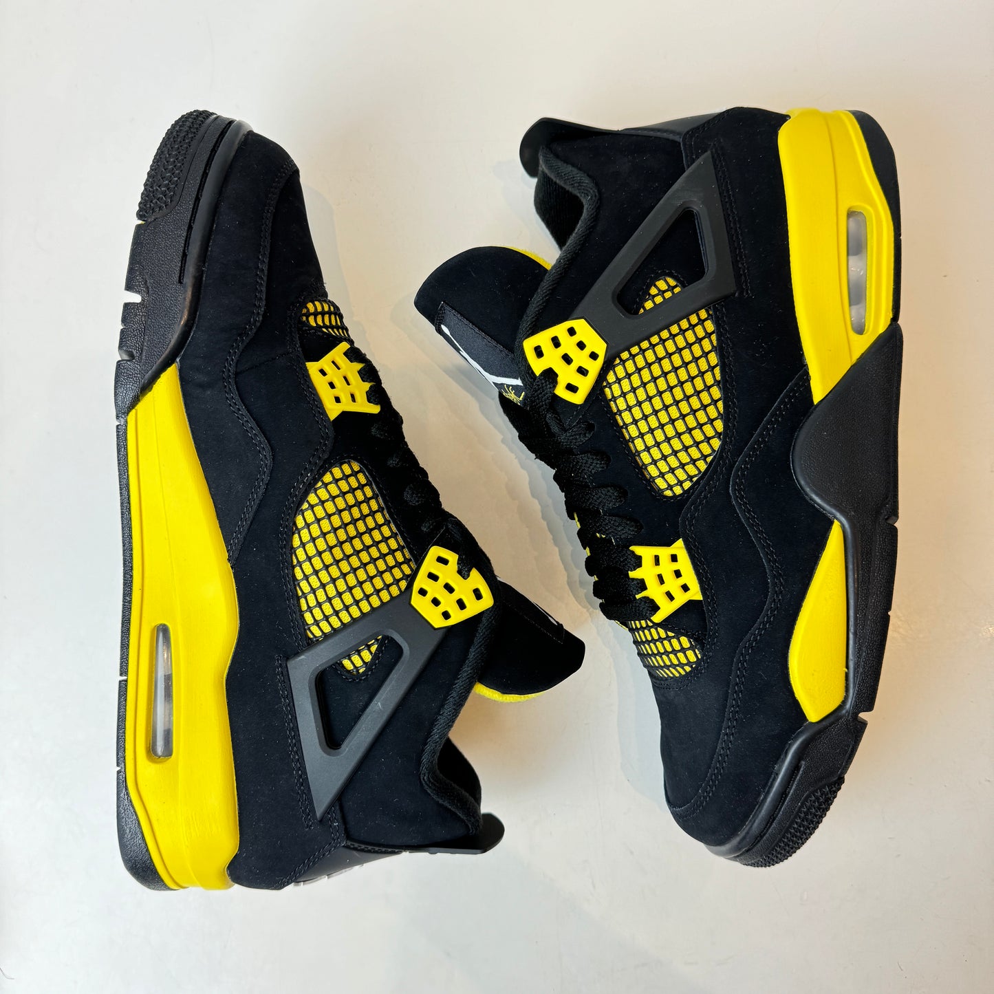 DH6927 017 Jordan 4 Retro Thunder [USED] - 10 M (VNDS)
