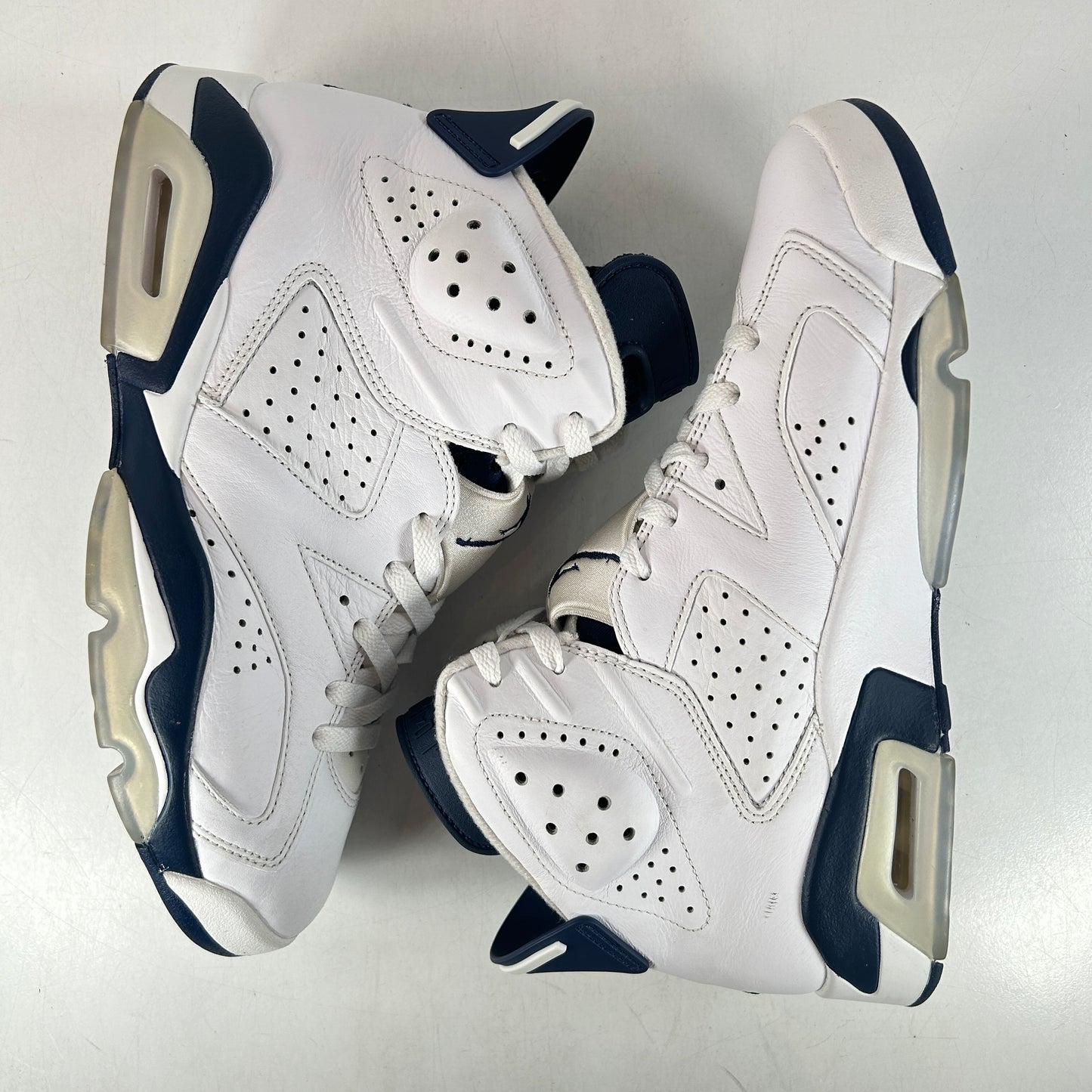 CT8529 141 Jordan 6 Retro Midnight Armada (2022)