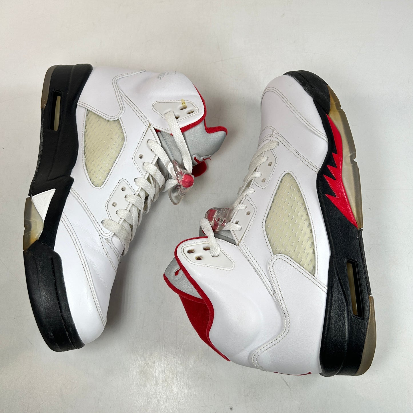 136027 100 Jordan 5 Retro Fire Red (2013) [USED] - 9.5 M (Used)