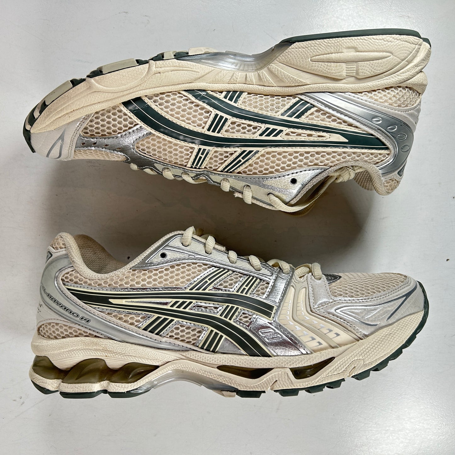 1201A019 200 ASICS Gel-Kayano 14 Birch Dark Pewter [USED] - 9 M (Used) (Replace Box)