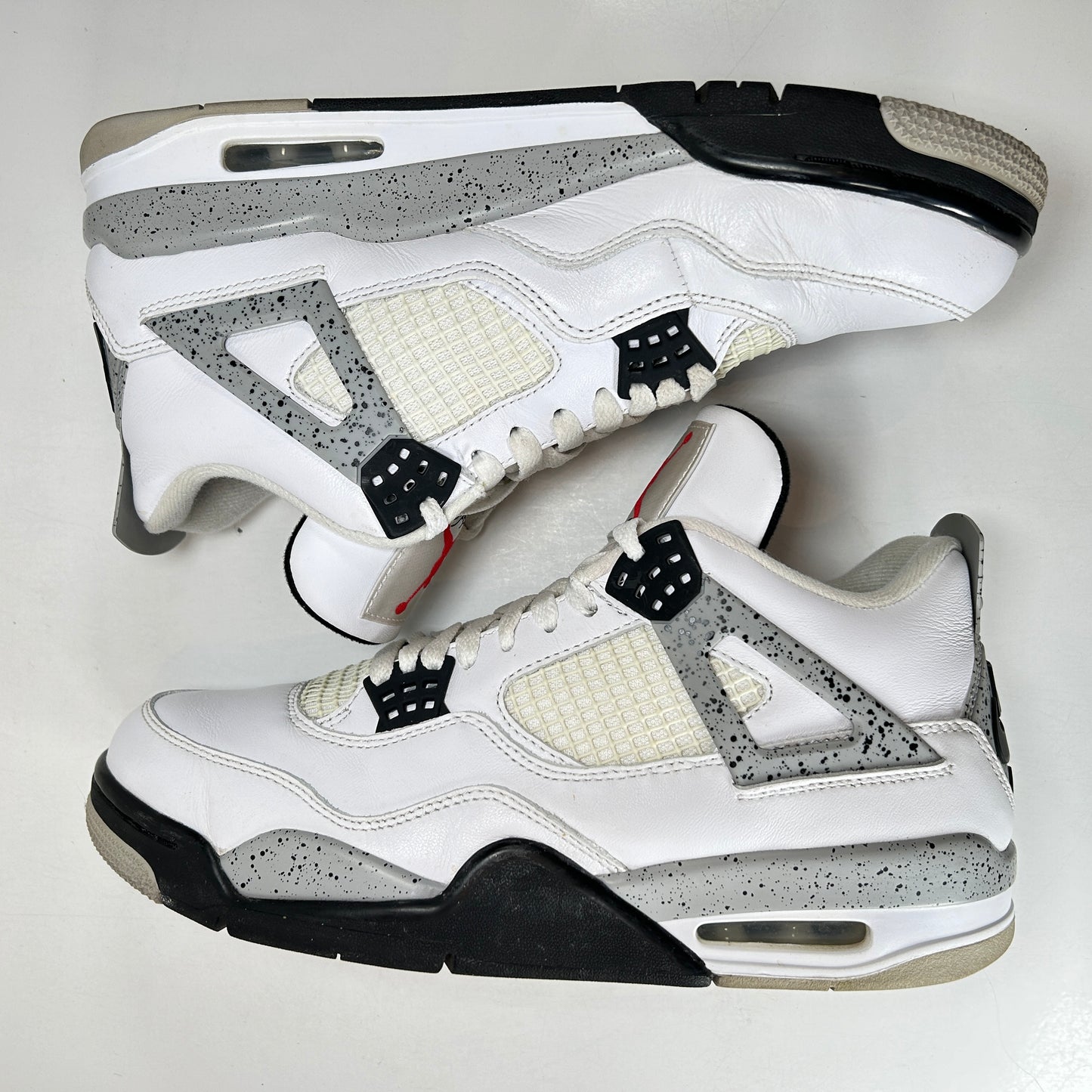 840606 192 Jordan 4 Retro White Cement (2016) [USED] - 10 M (Used)