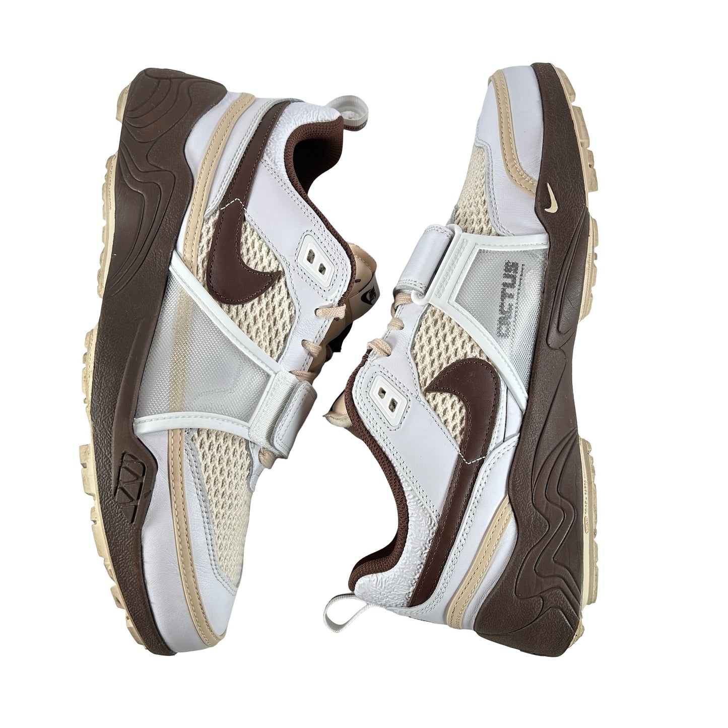 HQ3073 100 Nike Zoom Field Jaxx Travis Scott Light Chocolate [USED] - 12 M (Used)
