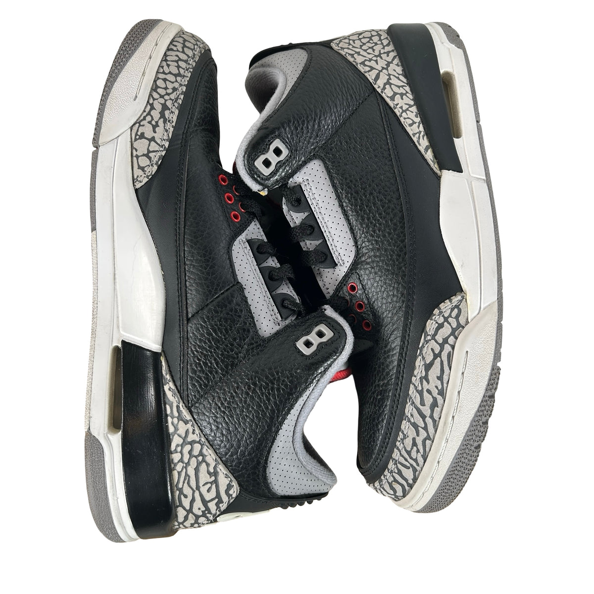 854262 001 Jordan 3 Black Cement 2018 [USED] - 8.5 M (Used12)