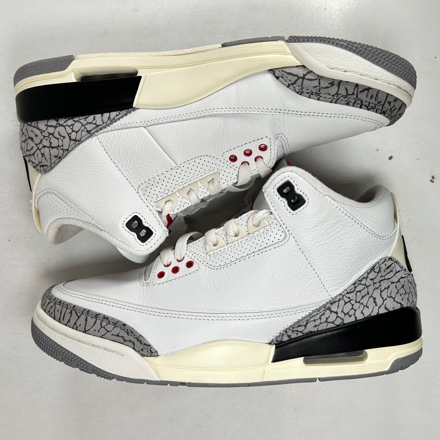 DN3707 100 Jordan 3 Retro White Cement Reimagined [USED] - 8 M (Used5)