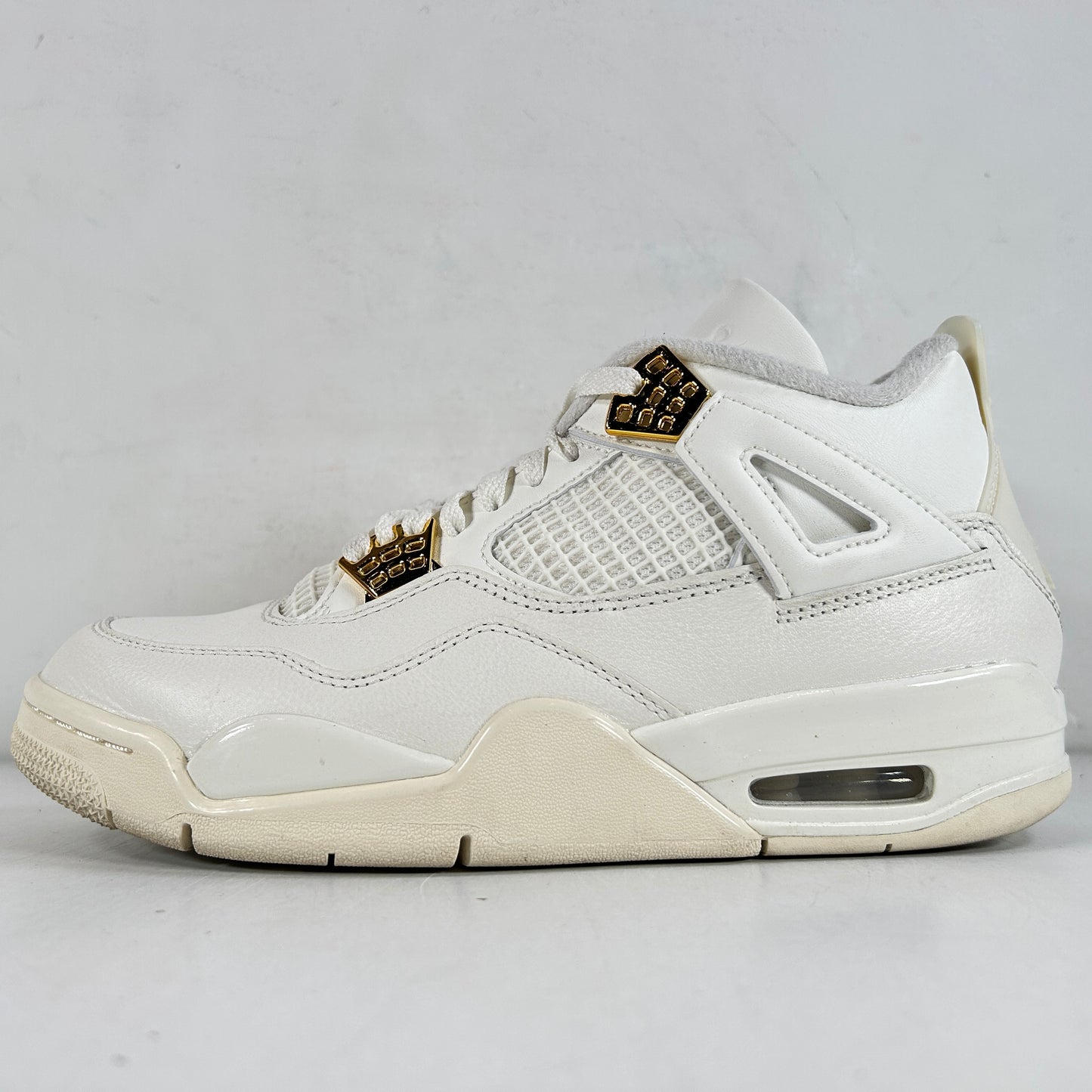 AQ9129 170 Jordan 4 Retro Metallic Gold (W) [USED] - 8 W (Used)