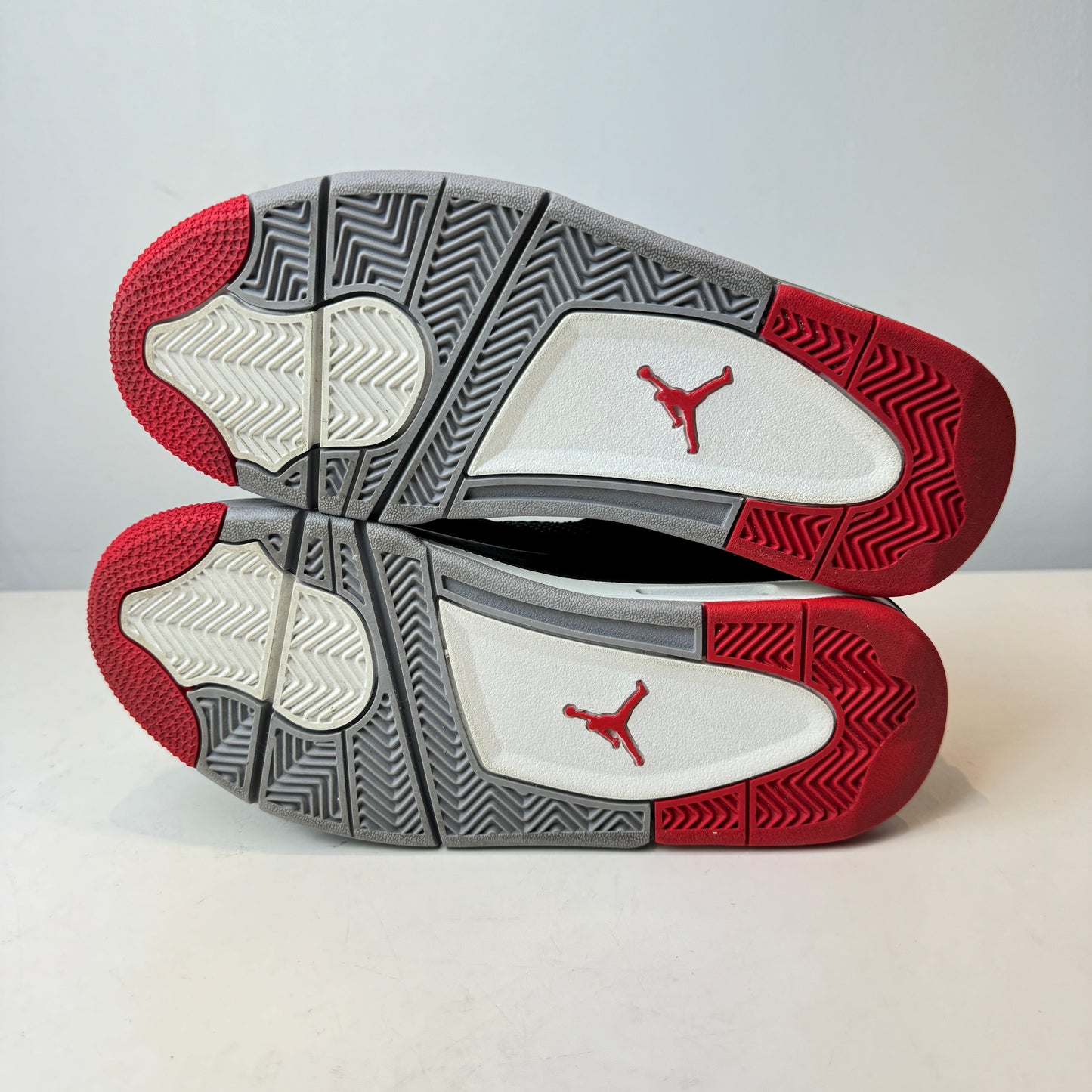 408452 060 Jordan 4 Retro Bred (2019) (GS) [USED] - 6.5 Y (VNDS)
