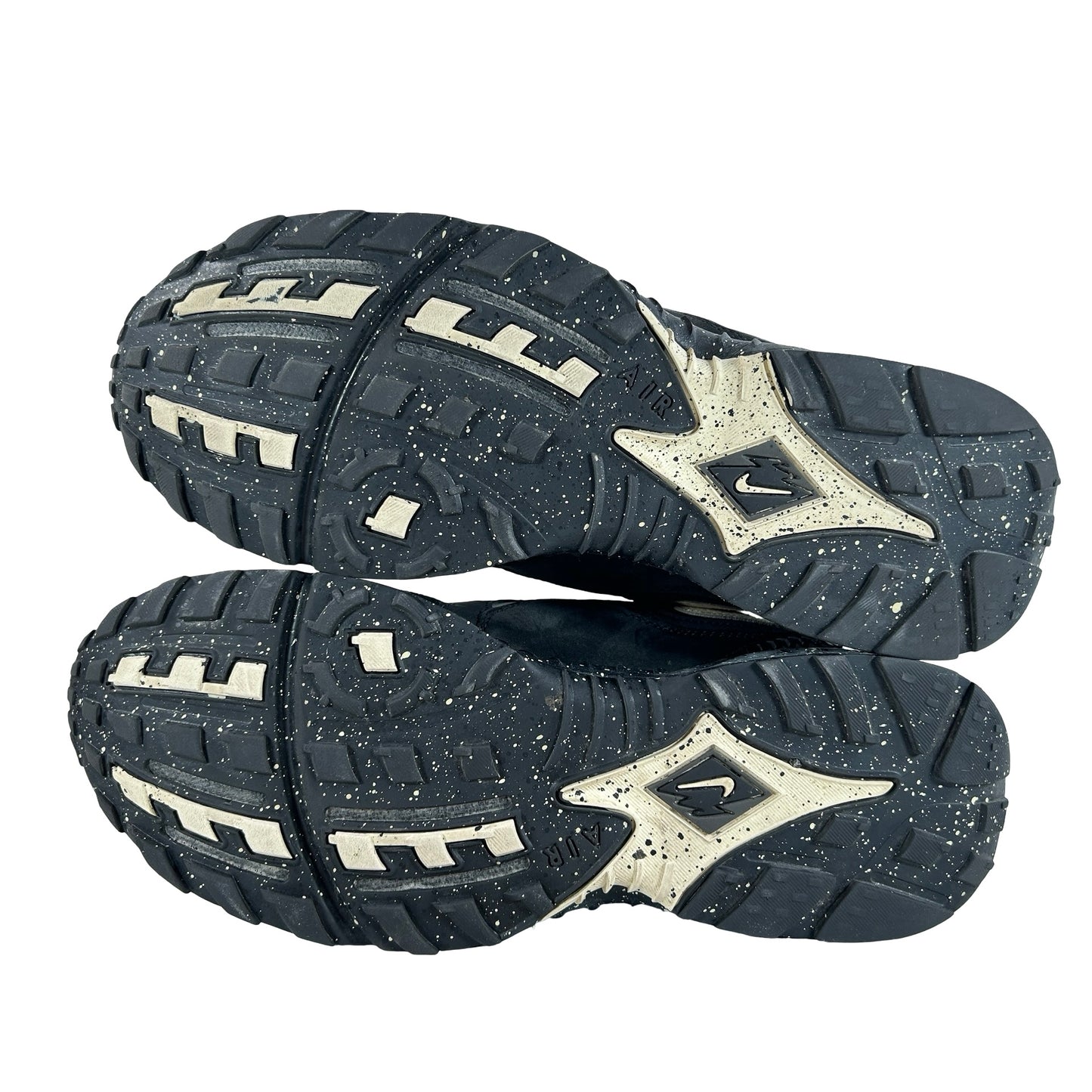 FN7546 002 Nike Air Terra Humara Undefeated Black [USED] - 11 M (Used2)