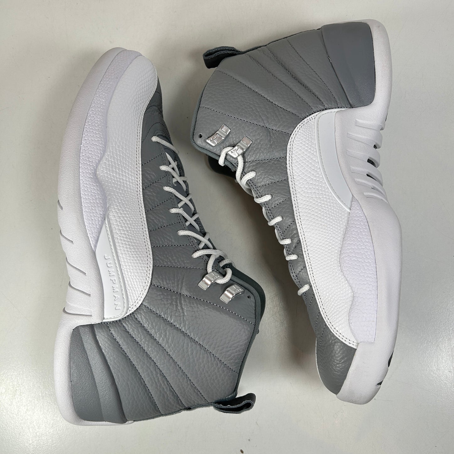 CT8013 015 Jordan 12 Retro Stealth [USED] - 13 M (Used)