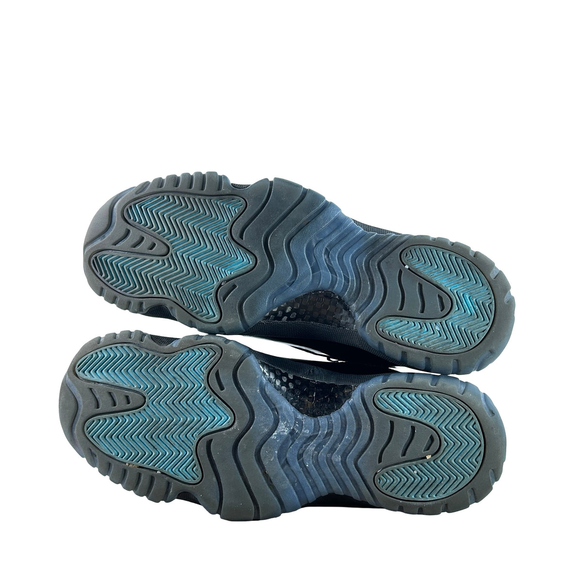 CT8012 047 Jordan 11 Retro Gamma Blue (2025) [USED] - 9 M (Used11)