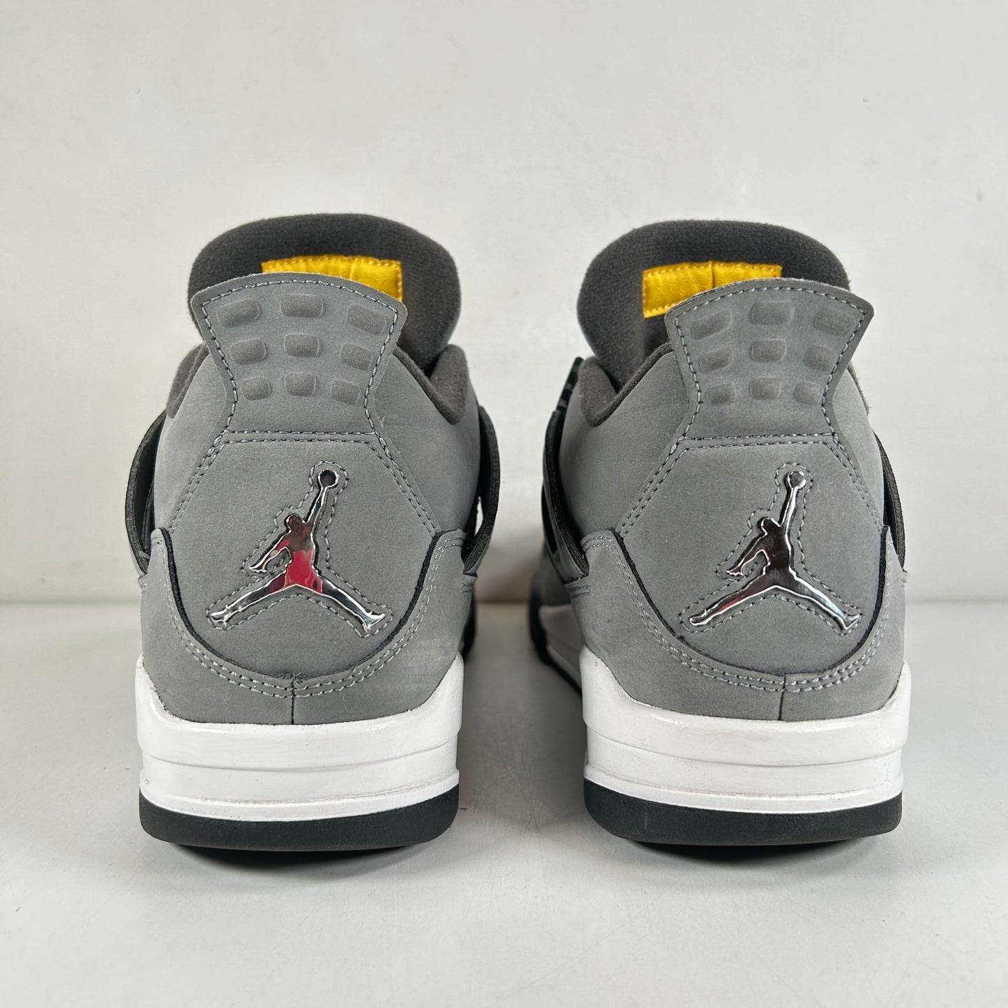 308497 007 Jordan 4 Retro Cool Grey (2019) [USED] - 9.5 M (Used) (No Box)