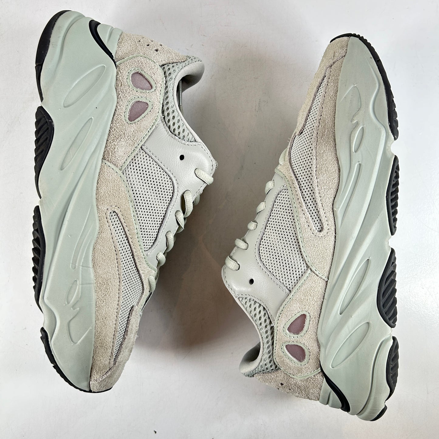 EG7487 adidas Yeezy Boost 700 Salt [USED] - 8.5 M (Used)