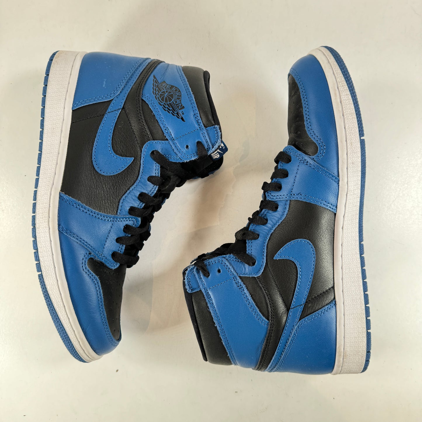 555088 404 Jordan 1 Retro High OG Dark Marina Blue [USED] - 9.5 M (Used)