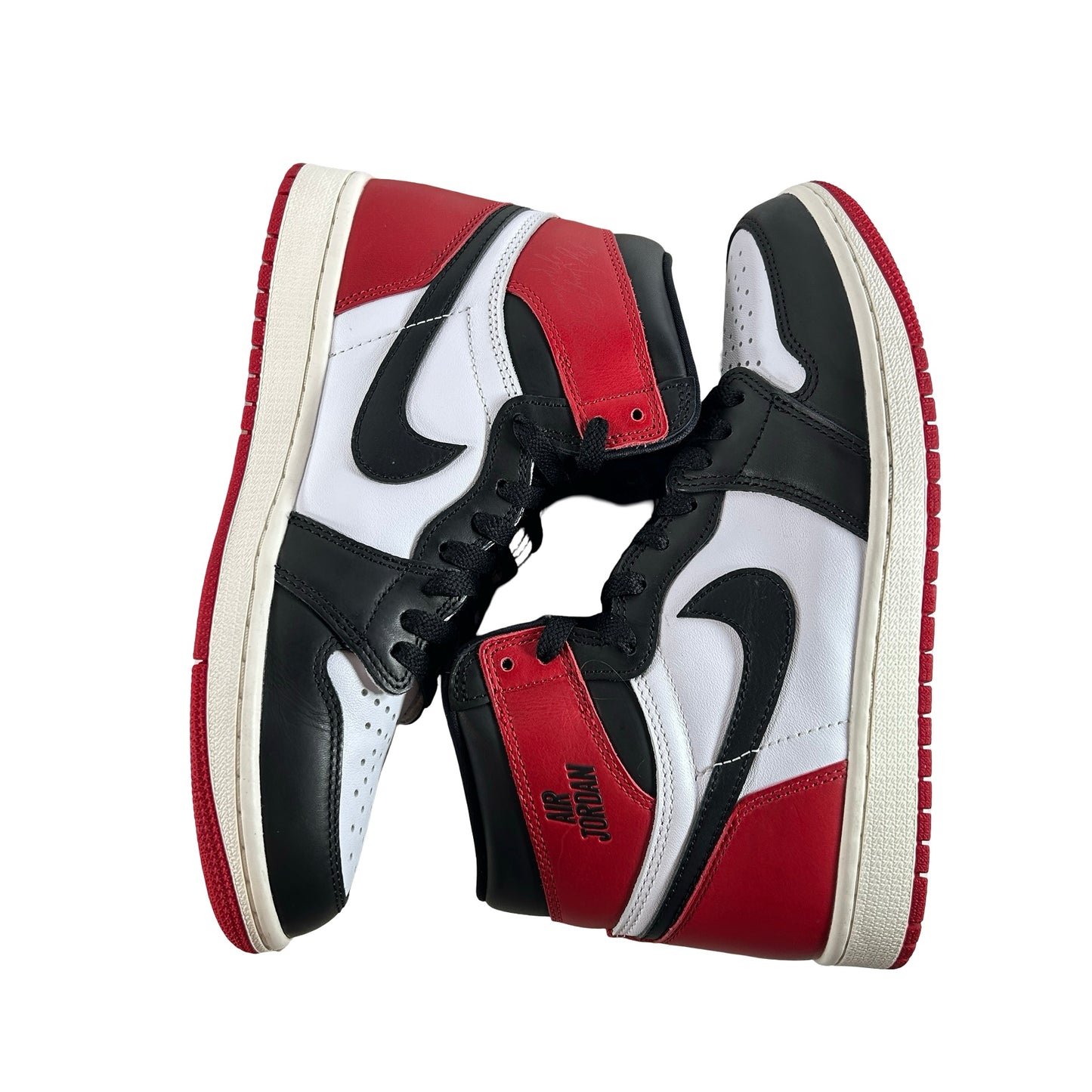 DZ5485 106 Jordan 1 Retro High OG Black Toe Reimagined [USED] - 8 M (Used7)