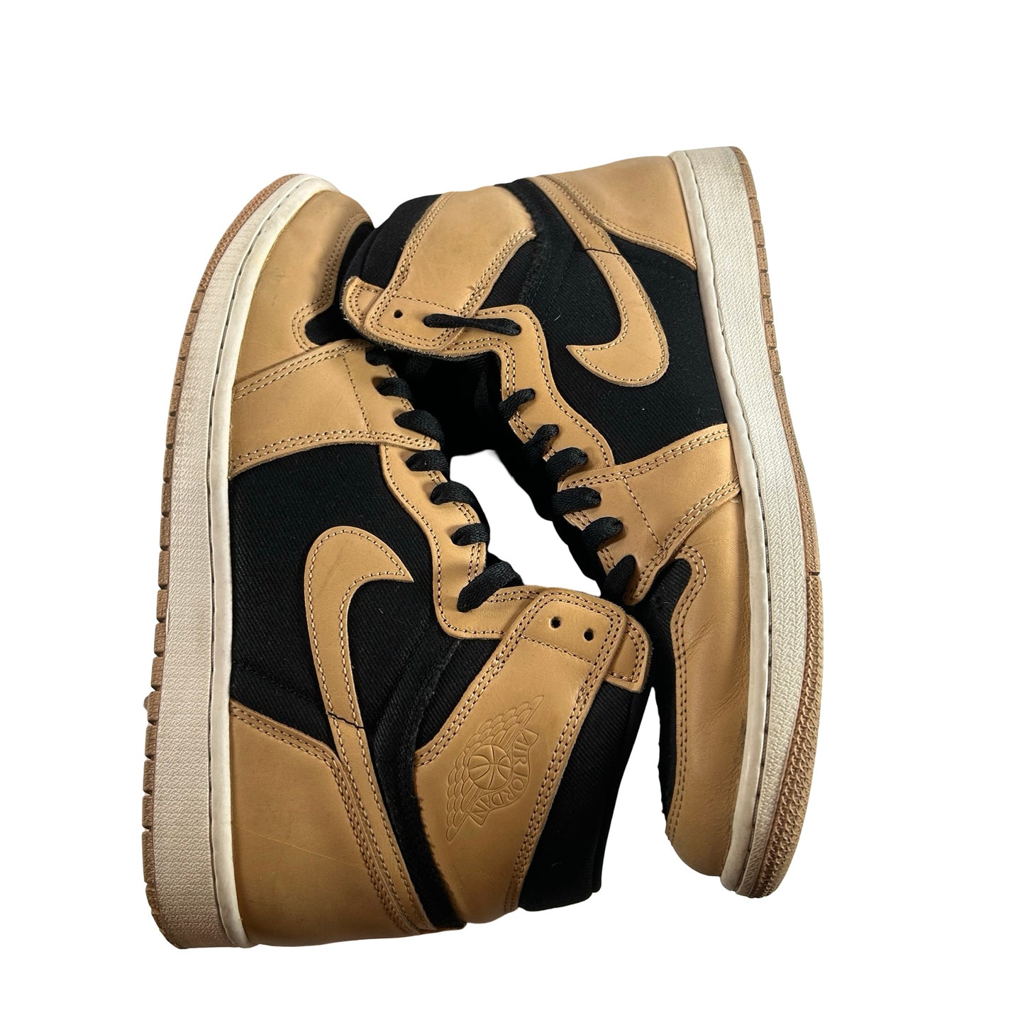 555088 202 Jordan 1 Retro High OG Heirloom [USED] - 11 M (Used)