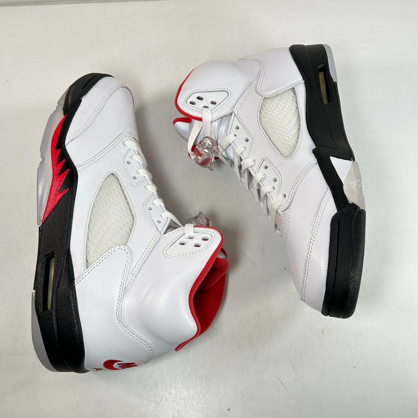 DA1911 102 Jordan 5 Retro Fire Red Silver Tongue (2020) [USED] - 11 M (VNDS)