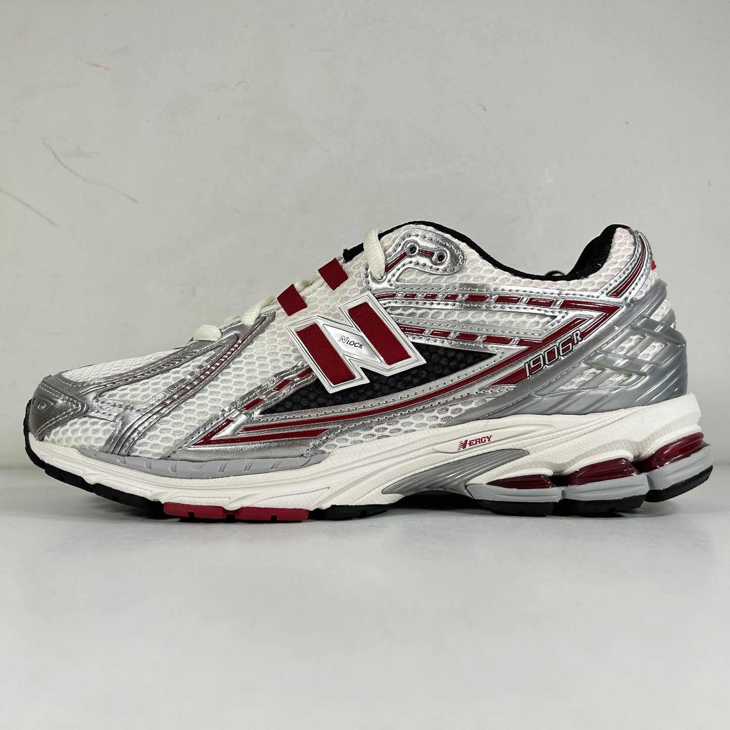 M1906REA New Balance 1906R Silver Classic Crimson [USED] - 11.5 (VNDS)