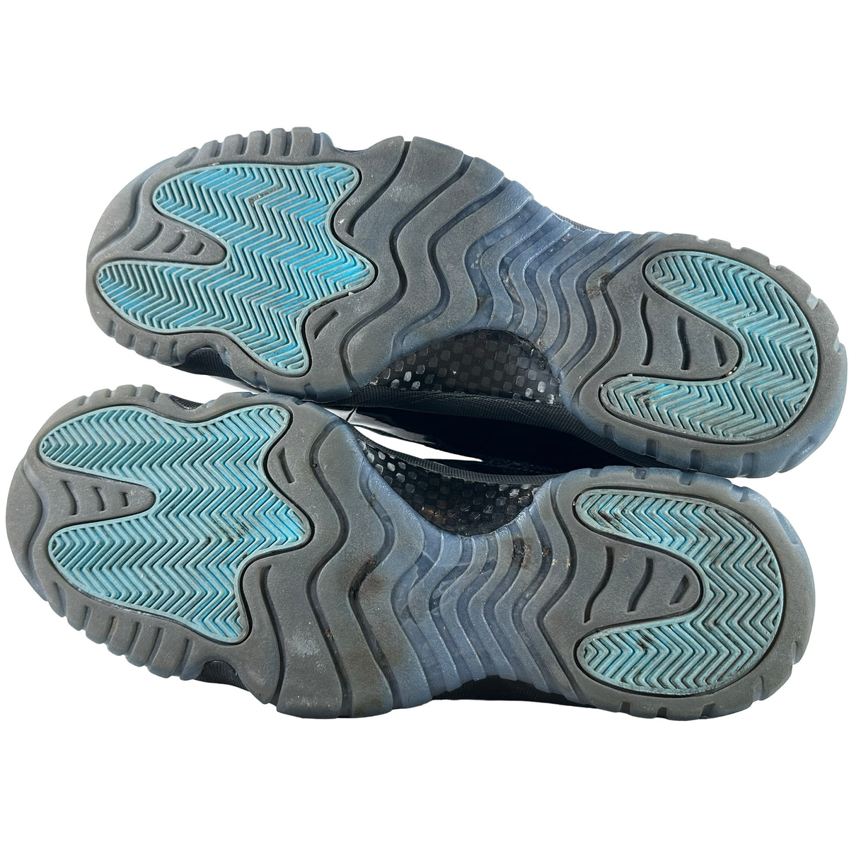 CT8012 047 Jordan 11 Retro Gamma Blue (2025) [USED] - 13 M (Used6)