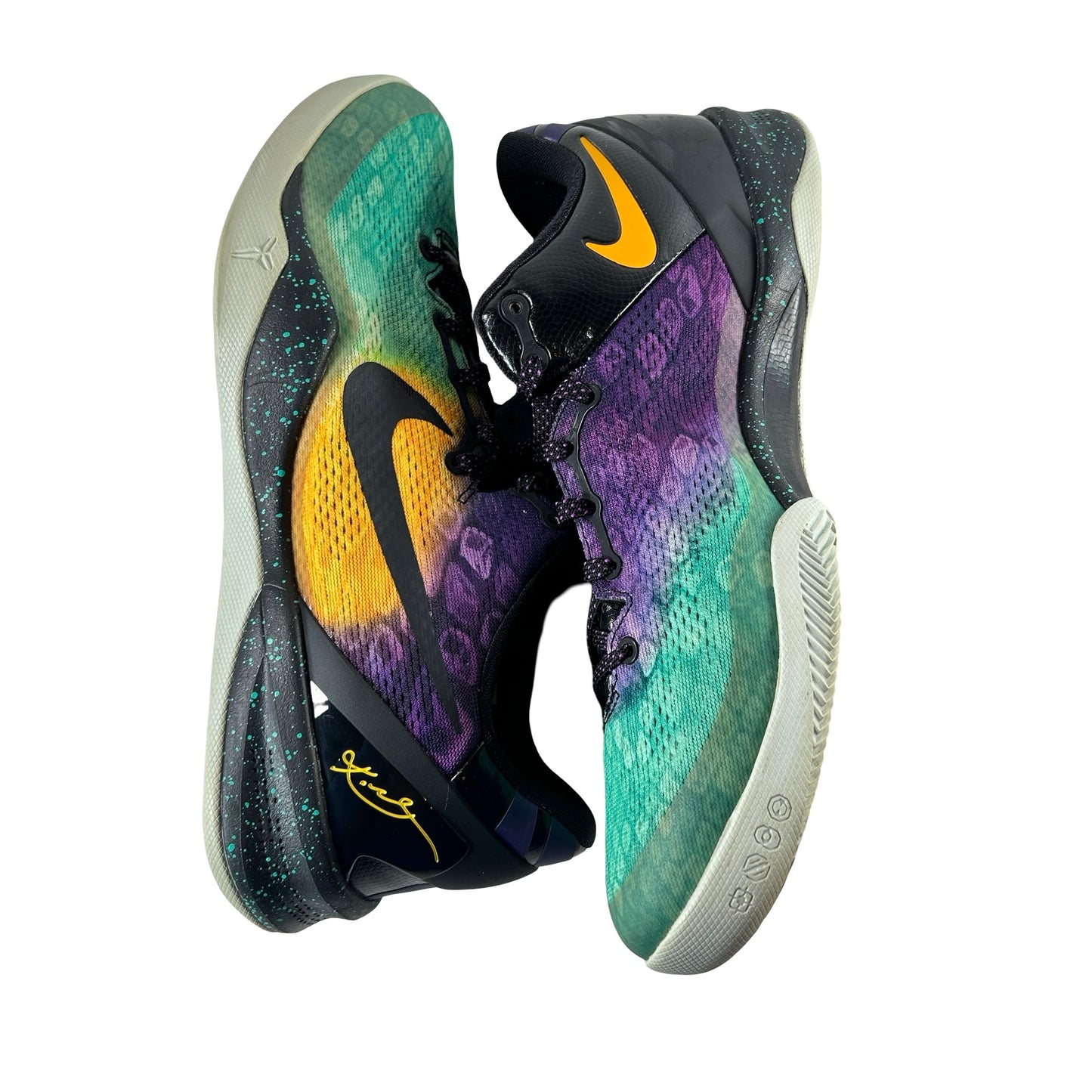 555035 302 Nike Kobe 8 Easter [USED] - 11 M (Used) (No Box)