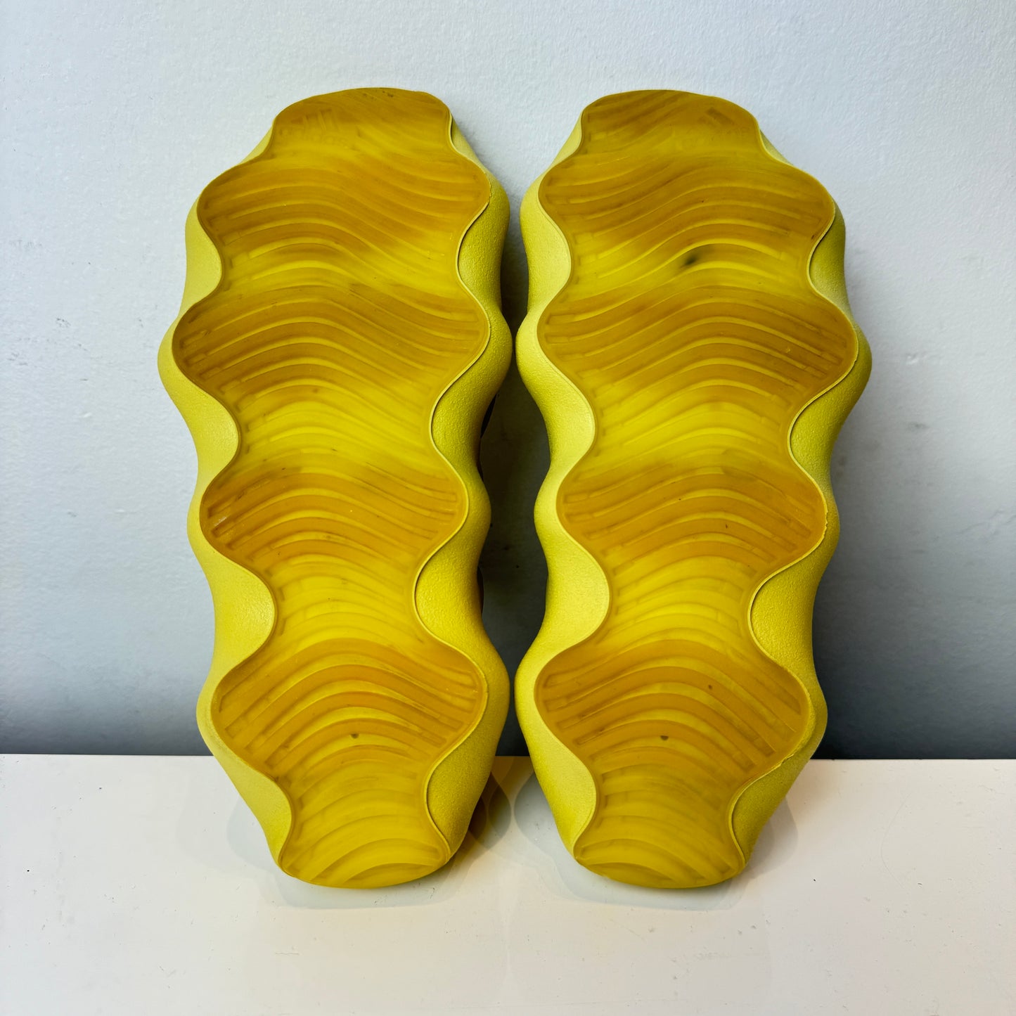 HP542 6adidas Yeezy 450 Sulfur [USED] - 6 M (Used)