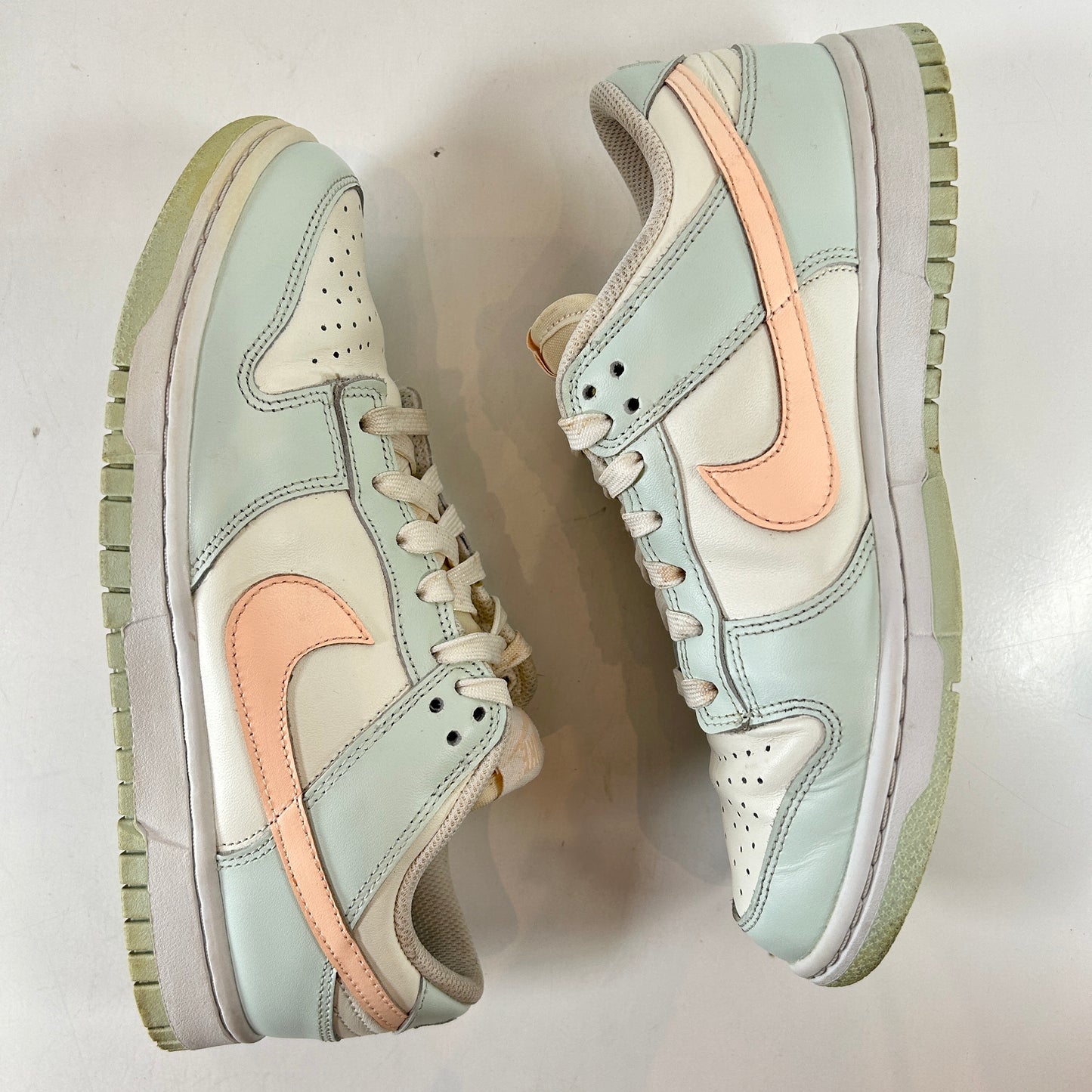 DD1503 104 Nike Dunk Low Barely Green (Women's) [USED] - 8.5 W (Used)