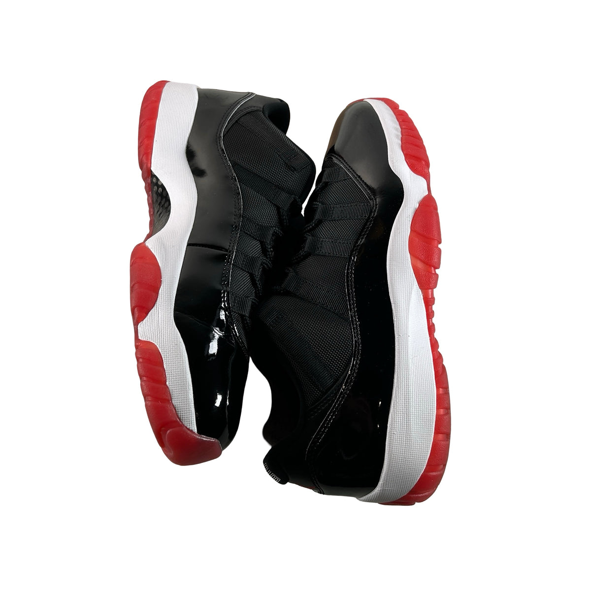 FV5104 006 Jordan 11 Retro Low Bred (2025) - 10.5 M (VNDS2)