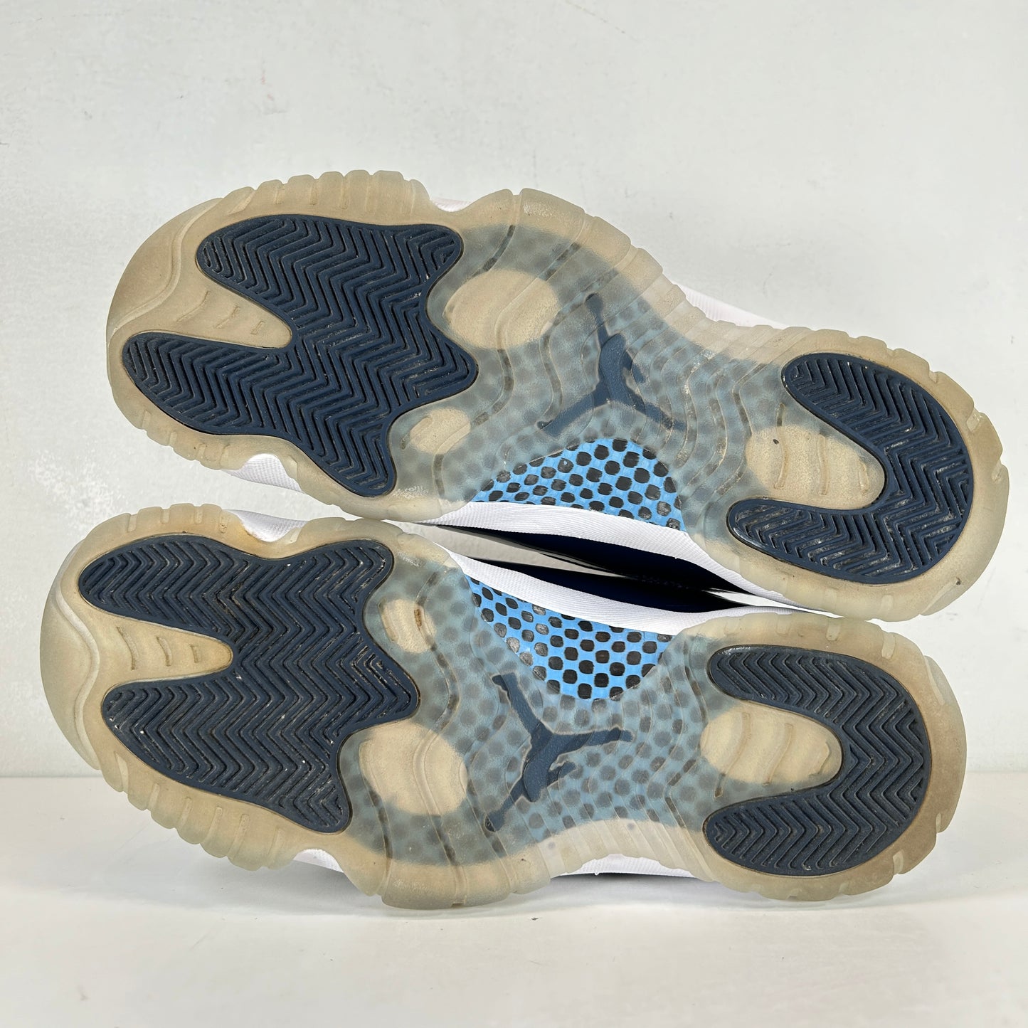 378037 123 Jordan 11 Retro UNC Win Like 82 [USED] - 9.5 M (Used)