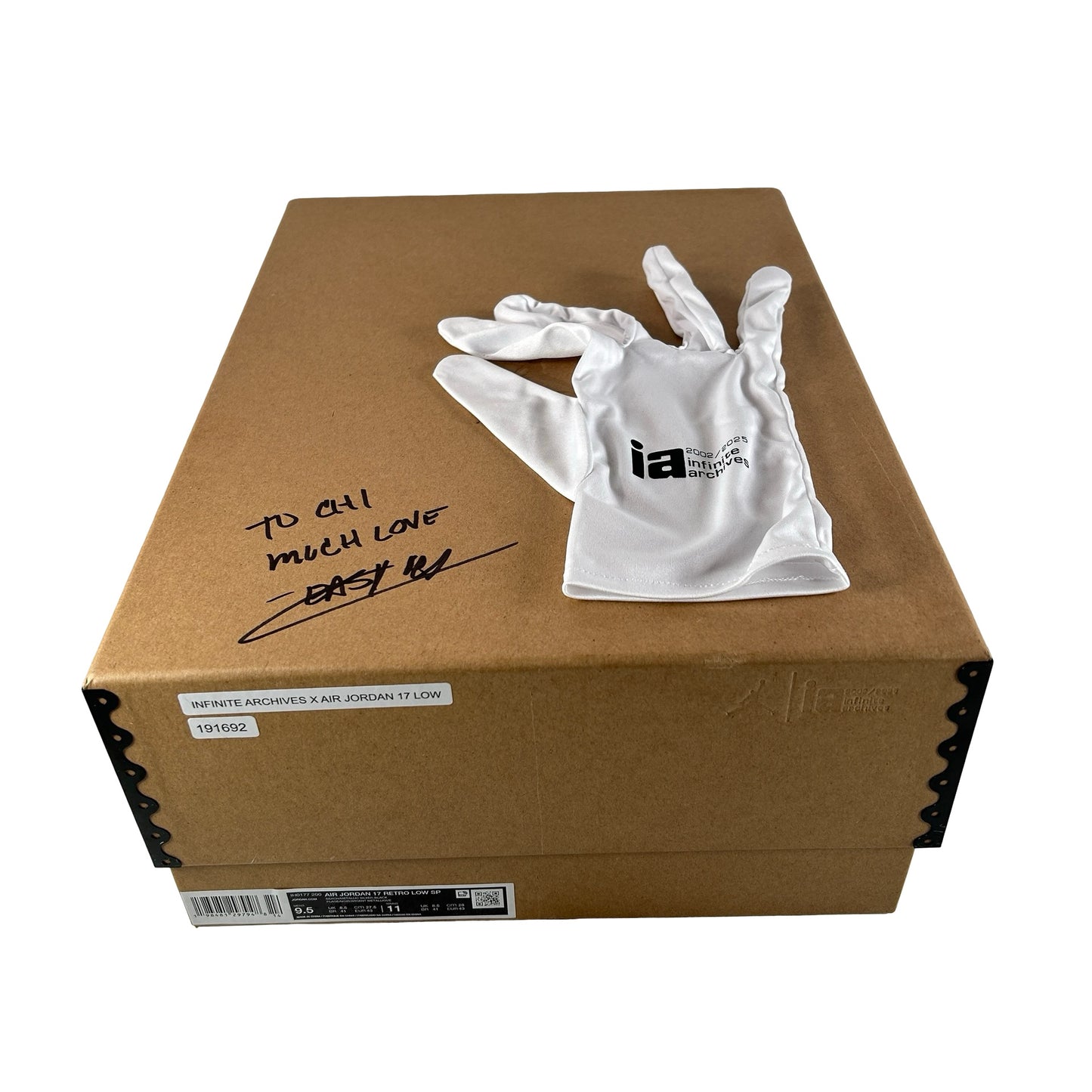 IH0177 200 Jordan 17 Retro Low SP Infinite Archives [USED] - 9.5 M (Used) (Signed Box)