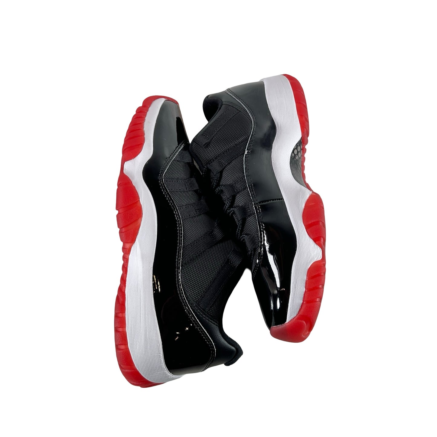 FV5104 006 Jordan 11 Retro Low Bred (2025) - 8.5 M (VNDS)