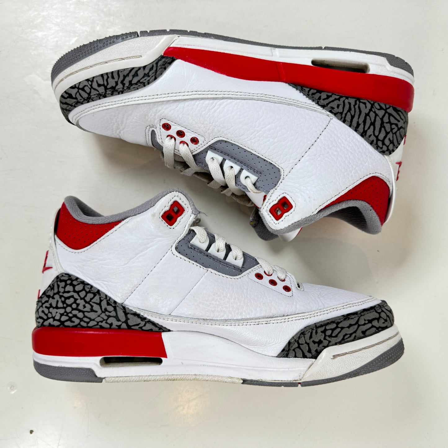 DM0967 160 Jordan 3 Retro Fire Red (2022) (GS) [USED] - 7 Y (Used)