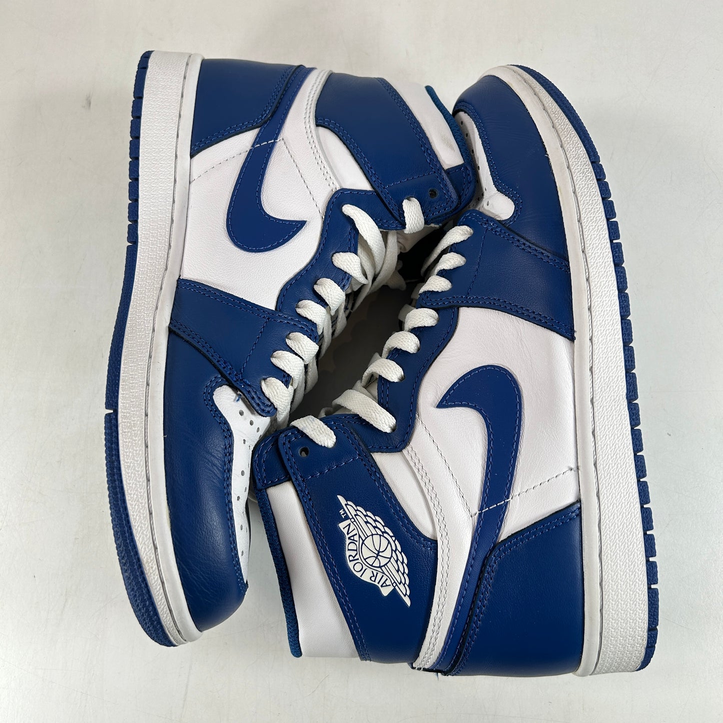 555088 127 Jordan 1 Retro Tormenta Azul