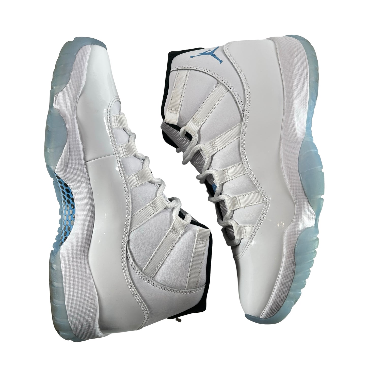 CT8012 104 Jordan 11 Retro Legend Blue (2024) [USED] - 8.5 M (Used)