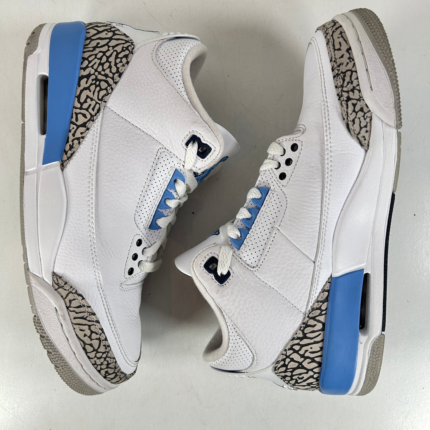 CT8532 104 Jordan 3 Retro UNC (2020) [USED] - 8 M (Used2)