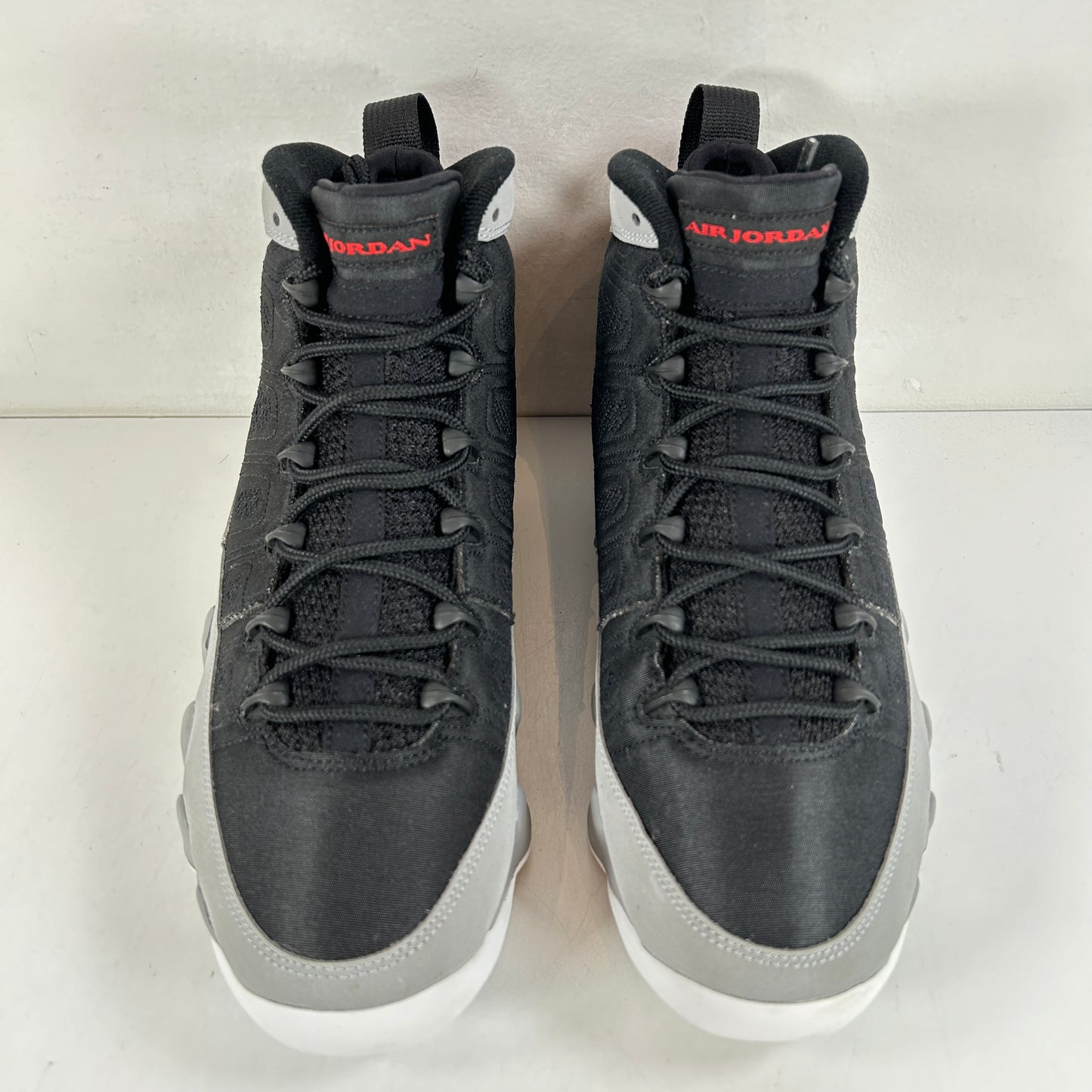 CT8019 060 Jordan 9 Retro Particle Grey [USED] - 10 M (Used)