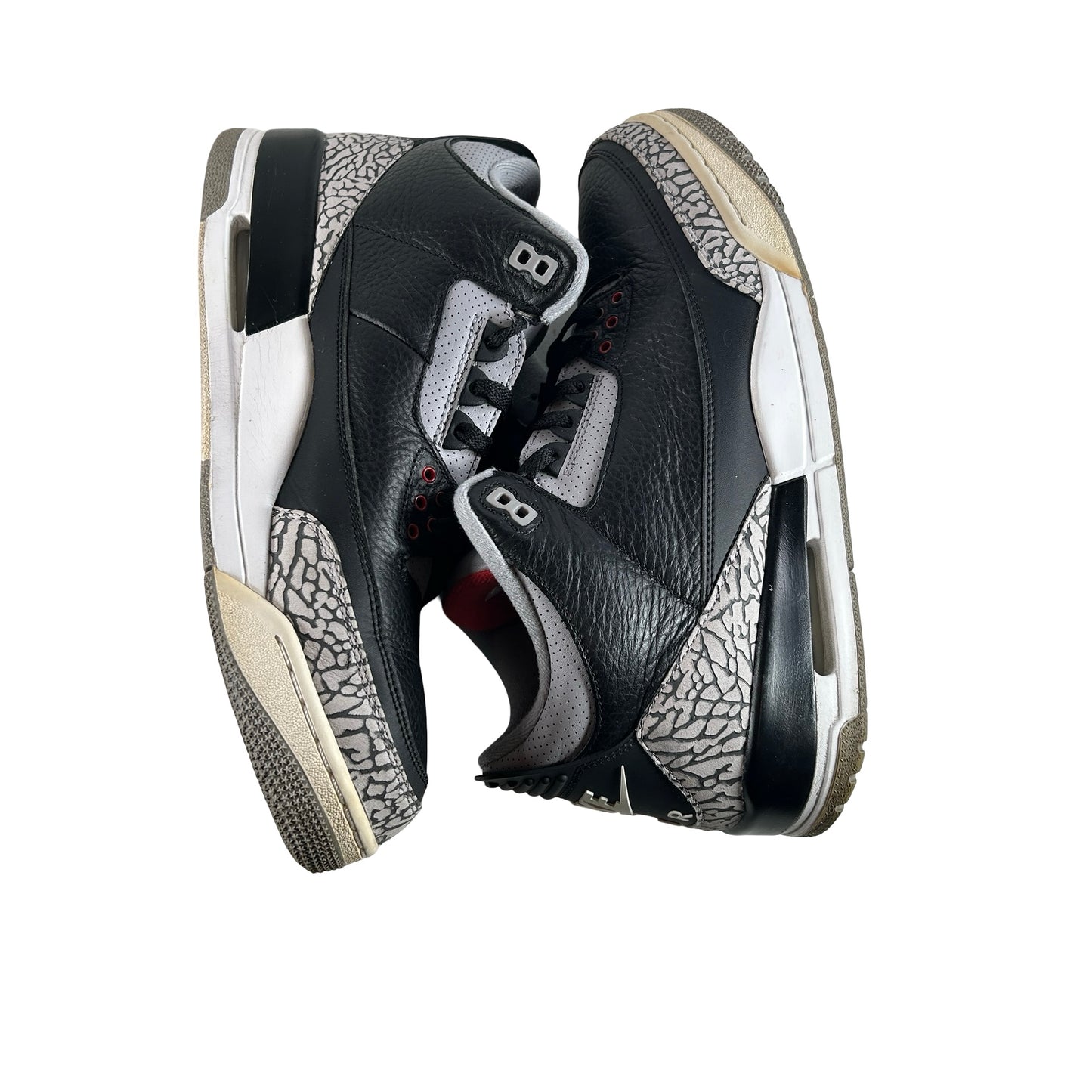 854262 001 Jordan 3 Black Cement 2018 [USED] - 12 M (Used4)