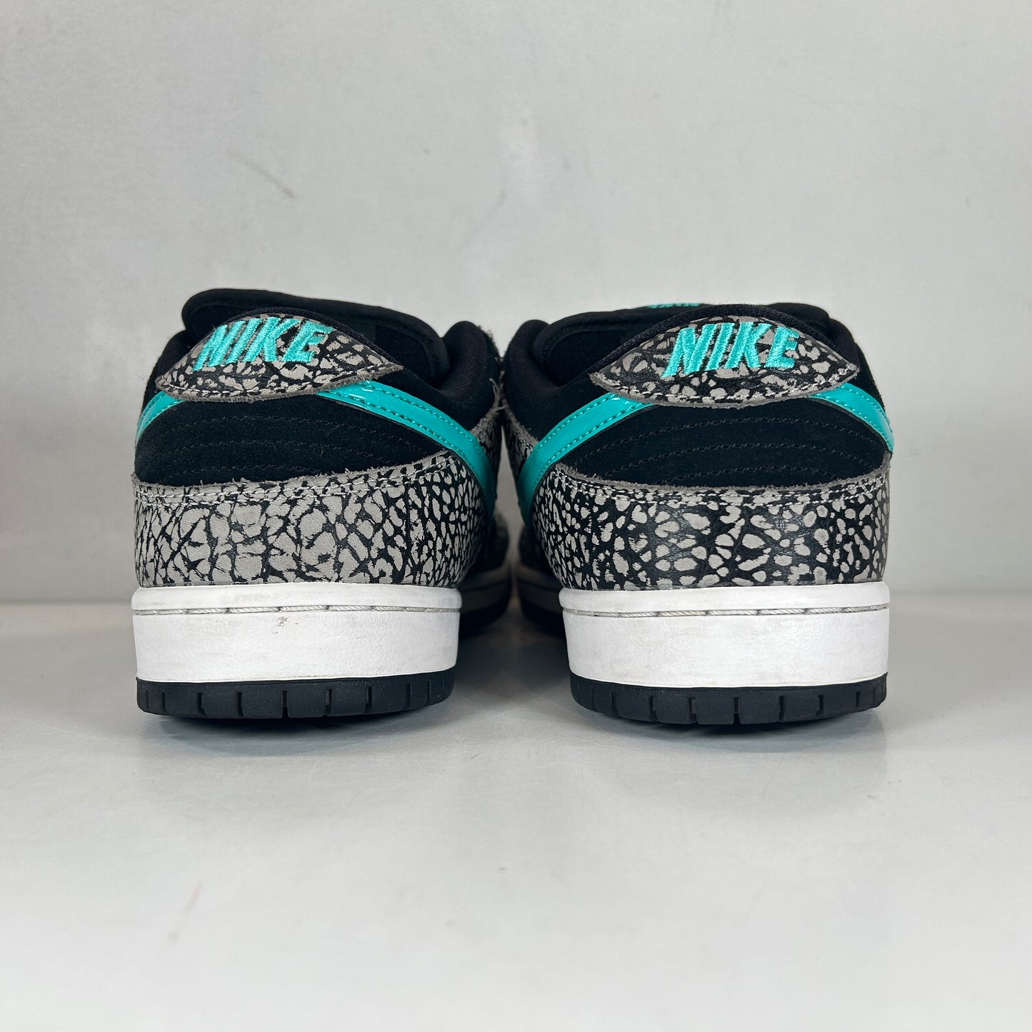 BQ6817 009 Nike SB Dunk Low atmos Elephant [USED] - 11 M (Used)