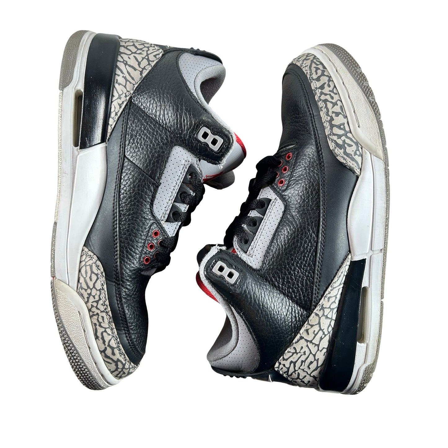 854262 001 Jordan 3 Black Cement 2018 [USED] - 8.5 M (Used8)
