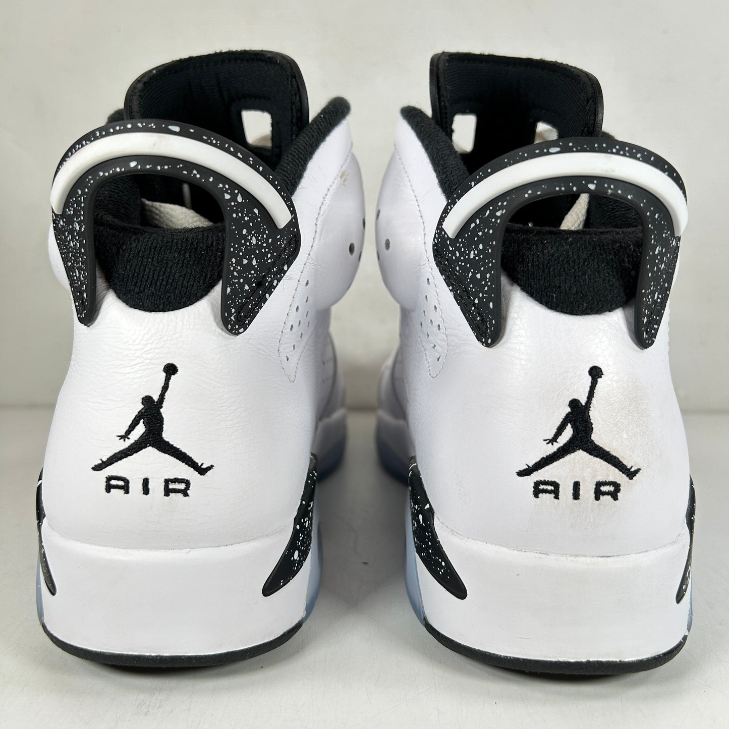 CT8529 112 Jordan 6 Retro Reverse Oreo [USED] - 11 M (Used)